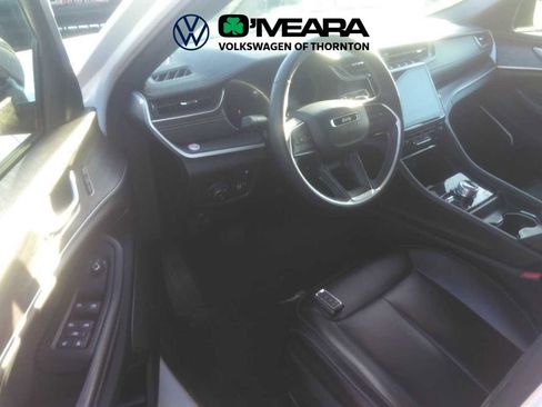 Used 2024 Jeep Grand Cherokee Limited 4xe AWD/4WD image 5