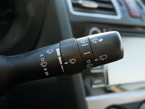 Used 2017 Subaru Crosstrek 2.0i Premium image 22