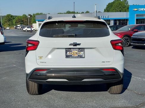 New 2026 Chevrolet Trax ACTIV w/ Driver Confidence Package FWD image 4