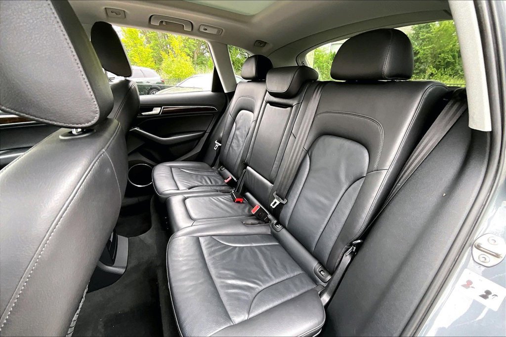 Used 2016 Audi Q5 2.0T Premium Plus w/ Technology Package AWD/4WD image 31