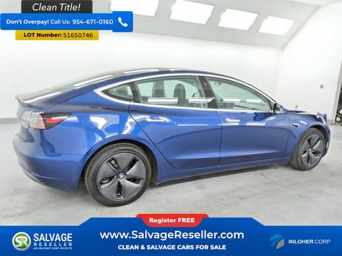 Used 2018 Tesla Model 3 RWD image 4