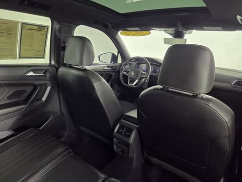 Used 2024 Volkswagen Tiguan SE R-Line AWD/4WD image 31