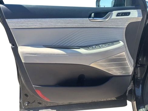 Used 2024 Hyundai Palisade Calligraphy image 19