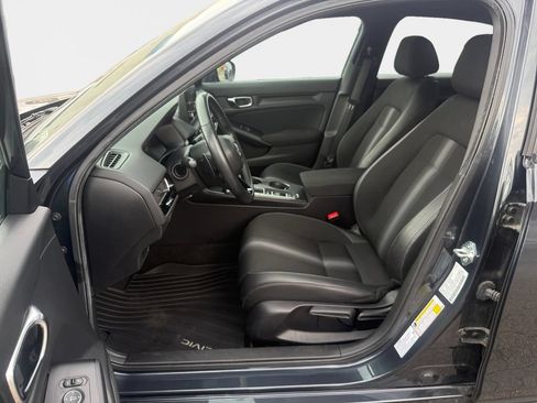 Certified 2025 Honda Civic Sport image 12