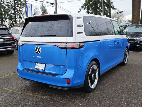 New 2025 Volkswagen ID. Buzz Pro S Plus image 5