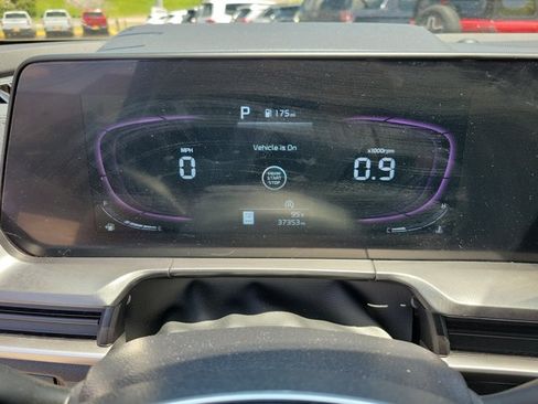 Used 2025 Kia Telluride S FWD image 21