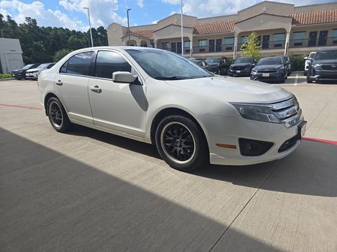 Used 2012 Ford Fusion SE FWD image 2