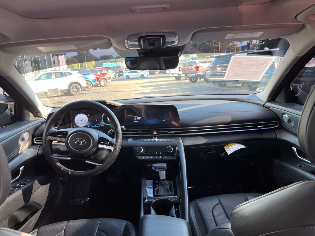 Used 2023 Hyundai Elantra Limited FWD image 52
