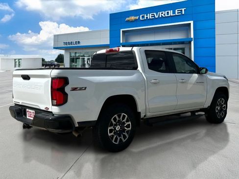 Used 2025 Chevrolet Colorado Z71 w/ LPO, Skid Plate Package AWD/4WD image 5