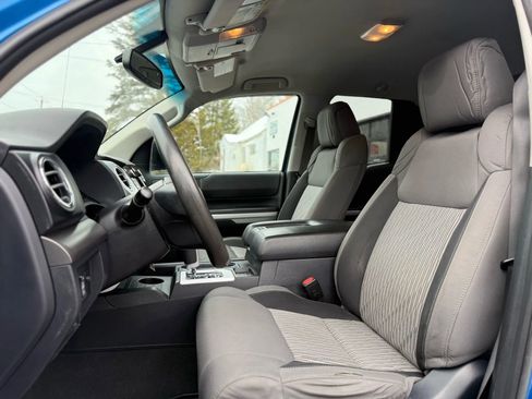 Used 2017 Toyota Tundra SR5 w/ TRD Off Road Package image 20