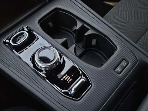 New 2026 Jeep Cherokee Laredo image 22