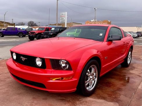 Used 2006 Ford Mustang GT Premium image 1