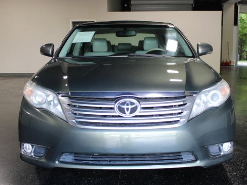 Used 2011 Toyota Avalon FWD image 7
