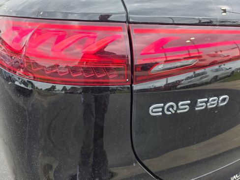 Used 2023 Mercedes-Benz EQS 580 4MATIC SUV image 33