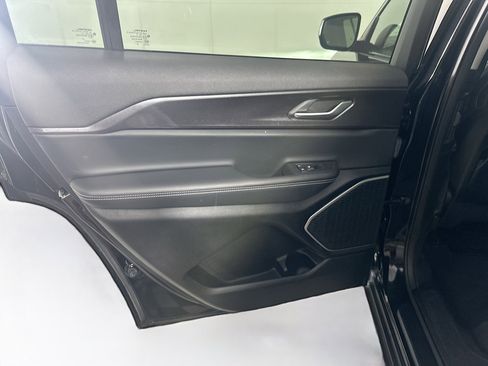 Used 2022 Jeep Grand Cherokee L Laredo w/ Luxury Tech Group I image 25