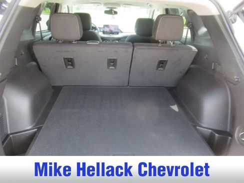 Used 2025 Chevrolet Blazer LT w/ Convenience Package FWD image 14