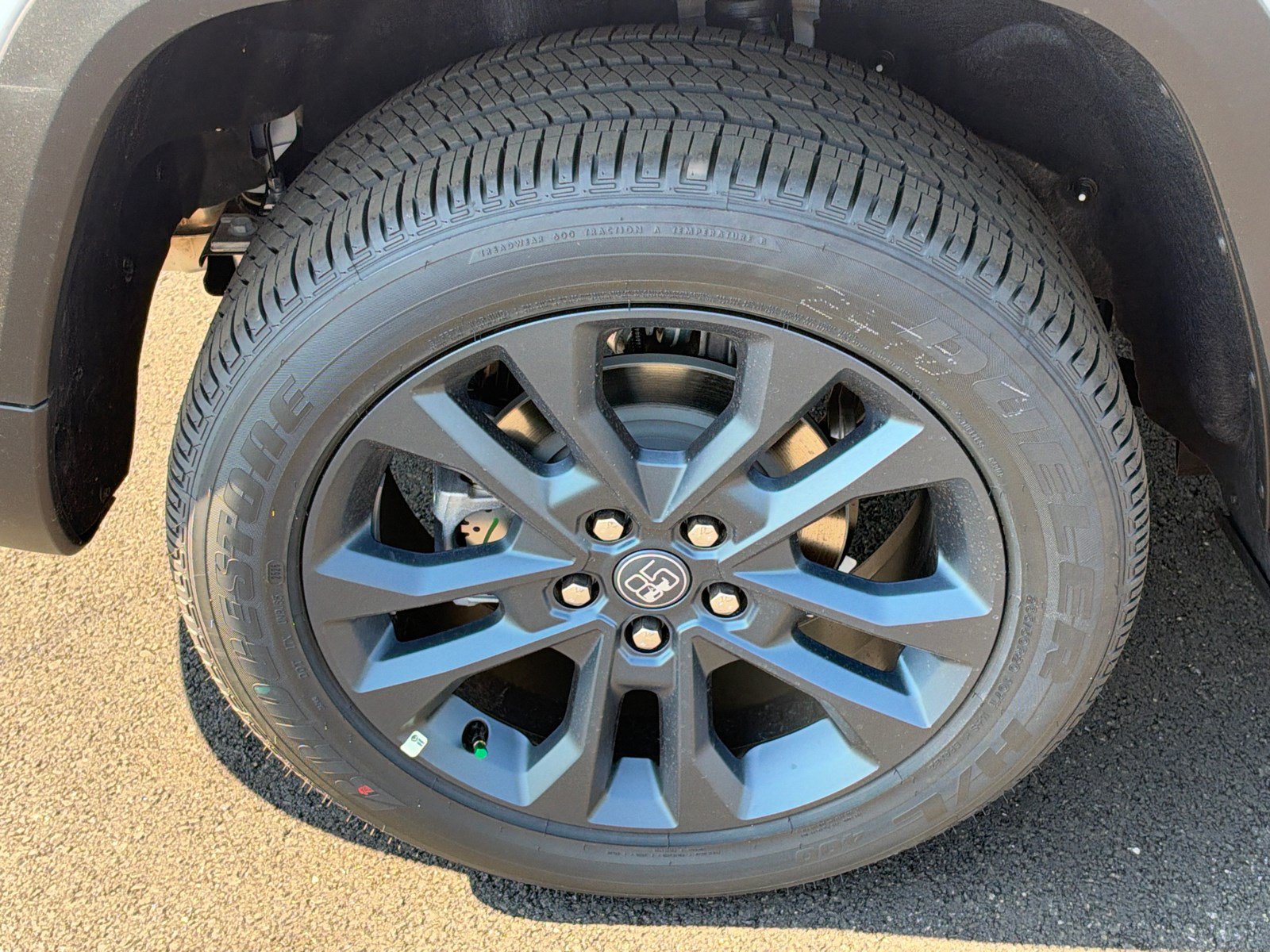 New 2026 Jeep Grand Cherokee Limited AWD/4WD image 17