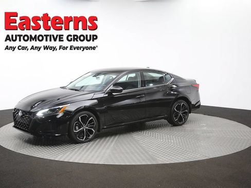 Used 2023 Nissan Altima 2.5 SR AWD/4WD image 60