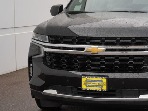 Used 2022 Chevrolet Suburban LS w/ Max Trailering Package AWD/4WD image 9