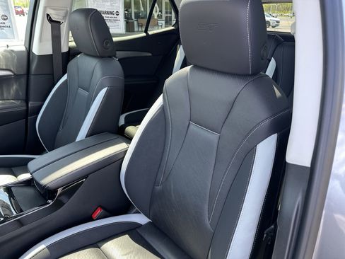 Certified 2024 Buick Envision Sport Touring AWD/4WD image 11