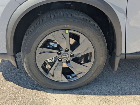 New 2026 Nissan Rogue SV FWD image 10