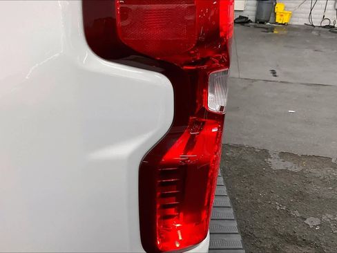 Used 2023 Chevrolet Silverado 1500 LT image 28