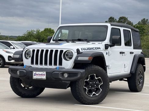 Used 2022 Jeep Wrangler Unlimited Rubicon 4xe w/ Safety Group AWD/4WD image 2