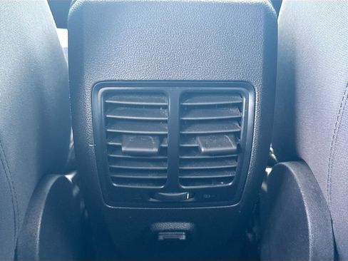Used 2019 Ford Escape SE AWD/4WD image 25