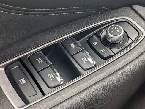 Used 2024 Subaru Outback Limited image 28