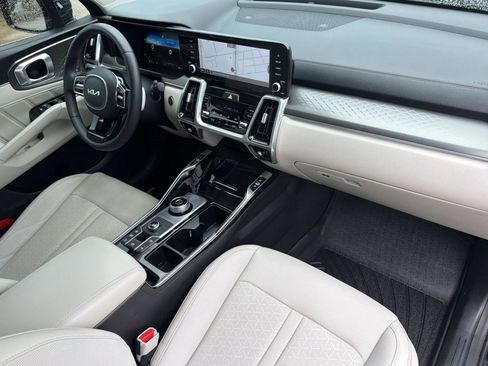 Used 2023 Kia Sorento SX Prestige AWD/4WD image 28