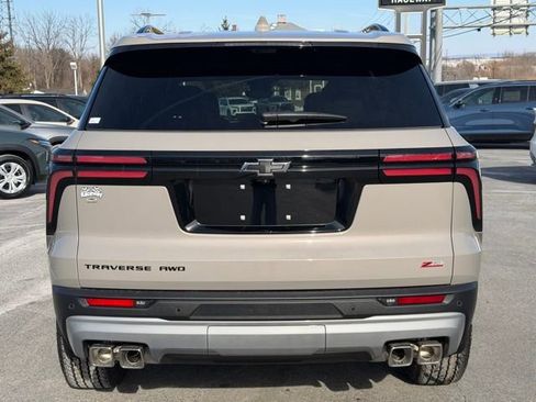 New 2026 Chevrolet Traverse Z71 w/ Driver Confidence Package image 14
