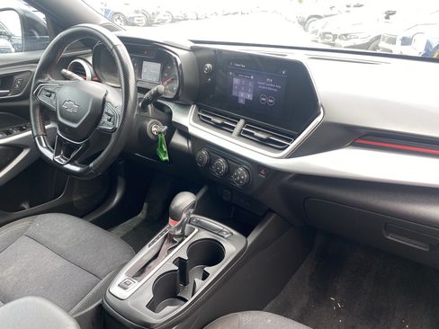 Used 2024 Chevrolet Trax RS w/ Driver Confidence Package FWD image 12
