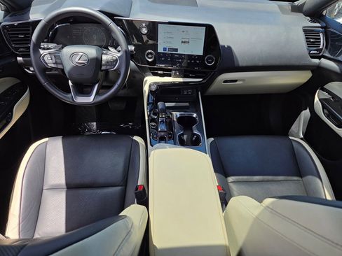 Used 2024 Lexus NX 250 FWD image 13