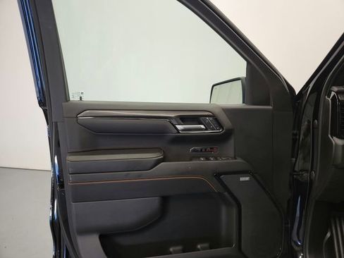 Used 2023 GMC Sierra 1500 AT4 w/ Technology Package AWD/4WD image 31
