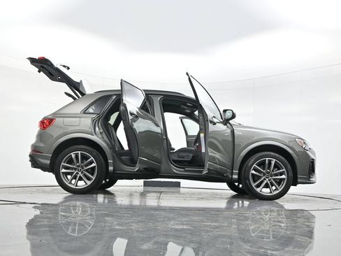 Used 2025 Audi Q3 2.0T Premium AWD/4WD image 54