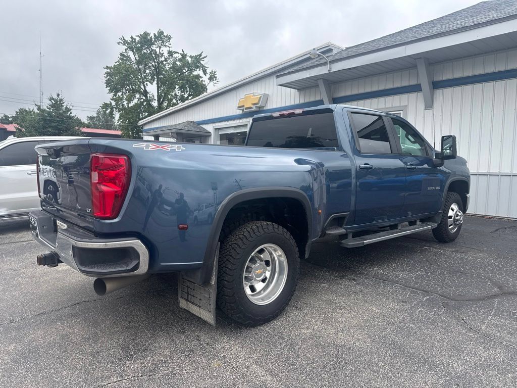 Used 2025 Chevrolet Silverado 3500 LT w/ Safety Package AWD/4WD image 6
