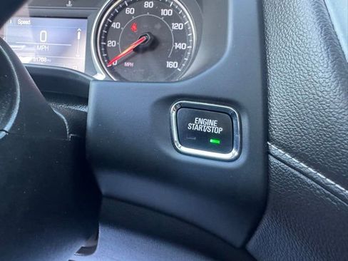 Used 2021 GMC Acadia SLE w/ Driver Convenience Package image 32