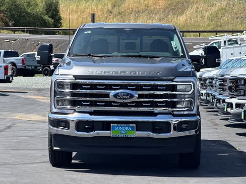 New 2026 Ford F250 4x4 Crew Cab Super Duty image 3