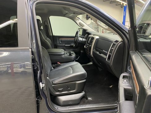 Used 2018 RAM 1500 Laramie image 15
