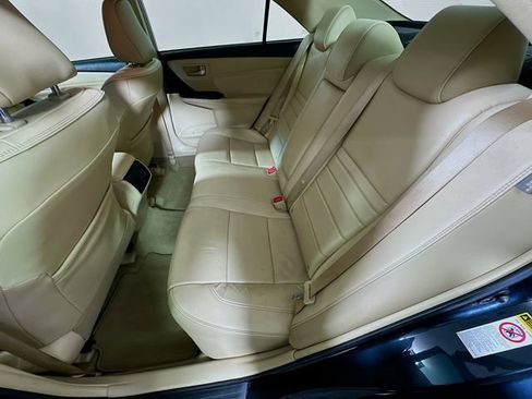 Certified 2017 Toyota Camry XLE FWD image 22