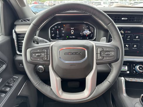 Used 2026 GMC Sierra 1500 Denali w/ Denali Reserve Package AWD/4WD image 11