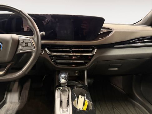 Used 2025 Buick Envista Avenir FWD image 12