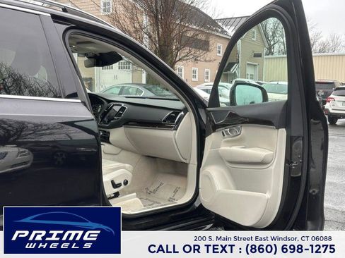 Used 2016 Volvo XC90 T6 Momentum image 18