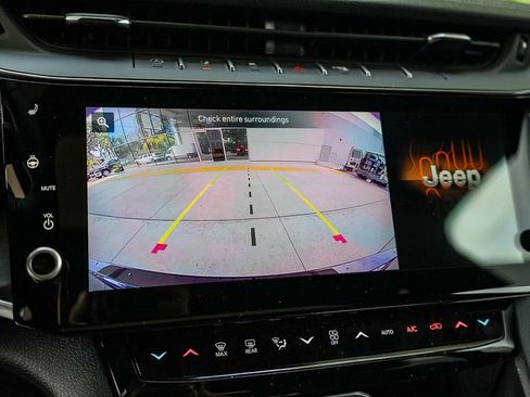 New 2026 Jeep Grand Cherokee Altitude image 24