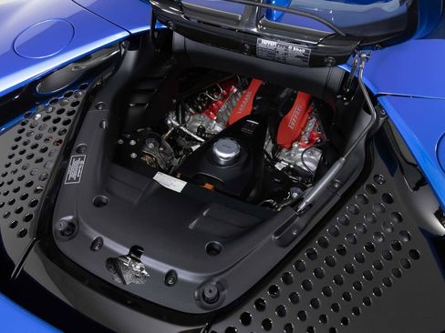 Used 2024 Ferrari SF90 Spider AWD/4WD image 17
