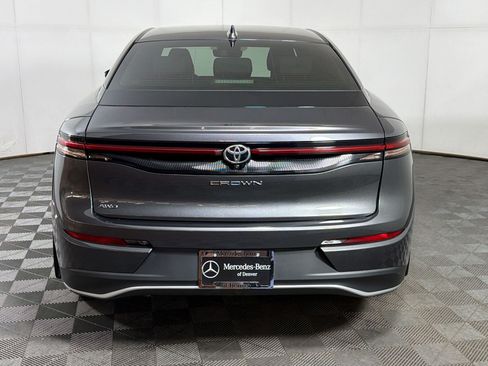 Used 2023 Toyota Crown AWD/4WD image 10