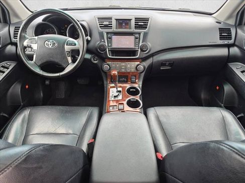 Used 2013 Toyota Highlander Limited AWD/4WD image 16