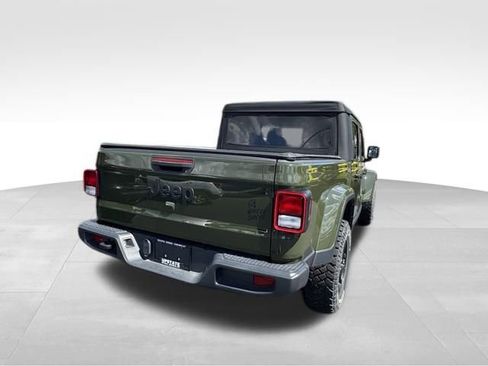 Used 2022 Jeep Gladiator Sport image 28