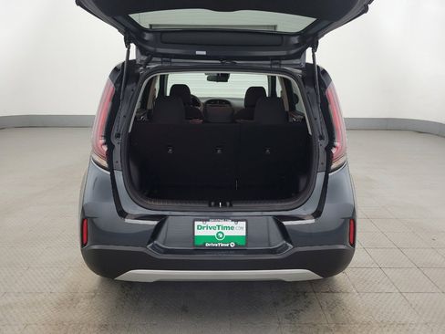 Used 2025 Kia Soul LX FWD image 29