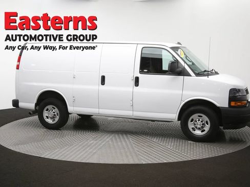 Used 2021 Chevrolet Express 2500 RWD image 41